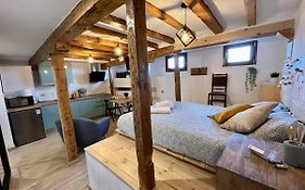 Atuaire Home Loft Con Encanto En El Corazon De Burgos Dauda